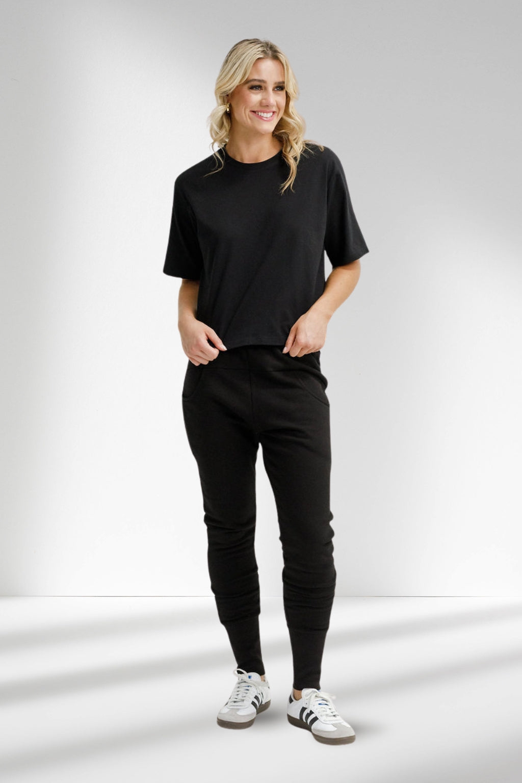 Homelee Winter Apartment Pants Black with Graphite Daisy X