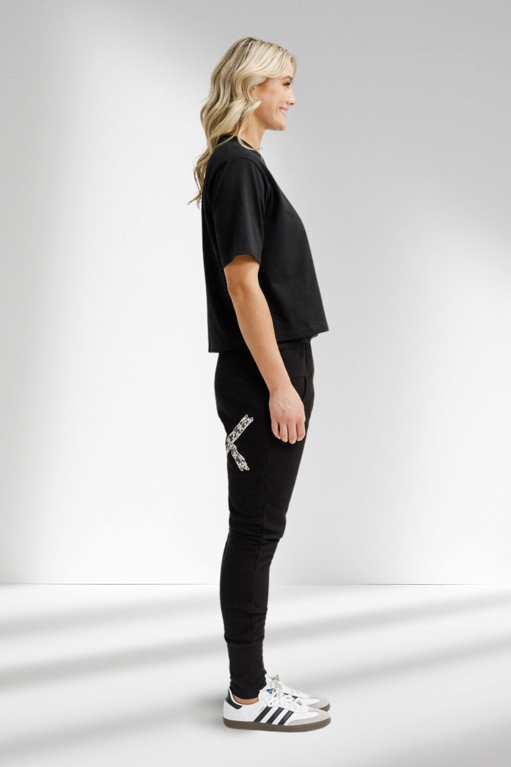 Homelee Winter Apartment Pants Black with Graphite Daisy X